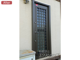 の玄関ドア リシェント勝手口ドア 断熱仕様（Low-E）ランマ無R G型 施工例