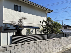 のフェンス・柵 ミエーネ目隠しルーバーフェンス 上段のみ設置 自立建て用 施工例