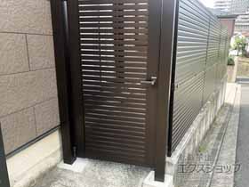 の門扉 シンプレオ門扉3型 横太格子 片開き 高尺タイプ 門柱使用 施工例