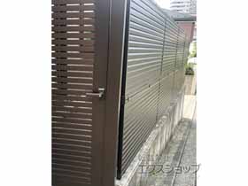 のフェンス・柵 ミエーネフェンス 目隠しルーバータイプ 2段支柱 ブロック建て用 施工例