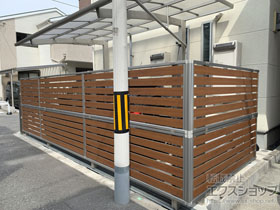 のフェンス・柵 ルシアスフェンスF04型 横板 木目カラー 2段支柱 自立建て用(パネル2段） 施工例
