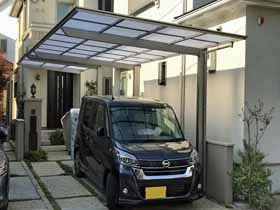 LIXIL(リクシル)のカーポート フーゴF (フラットスタイル) 積雪～20cm対応 施工例