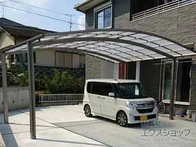 LIXIL(リクシル)のカーポート ネスカR (ラウンドスタイル) ワイド 積雪～20cm対応 施工例