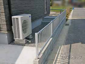 のフェンス・柵 ミエッタフェンス 防犯たて格子タイプ 自由柱施工 施工例