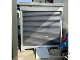 の倉庫・ガレージ バイク保管庫 一般型 床付タイプ 2210×2630×2375 ハイルーフ FXN-2226HY 施工例