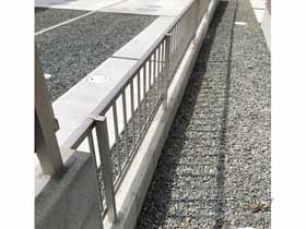 のフェンス・柵 ミエッタフェンス 防犯たて格子タイプ　自由柱施工 施工例