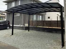 LIXIL(リクシル)のカーポート ネスカR (ラウンドスタイル) ワイド 積雪～20cm対応 施工例