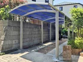 YKKAPのカーポート レイナワンポートグラン 縦連棟 積雪〜20cm対応 施工例