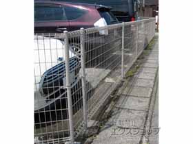 のフェンス・柵 メッシュフェンスM0　間仕切柱施工 施工例