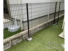 LIXIL(リクシル)のフェンス・柵・塀 ハイグリッドフェンスN8型 フリーポールタイプ 施工例