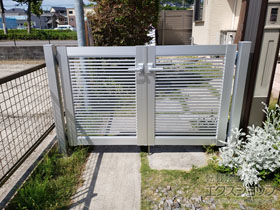 シンプレオ門扉1型 横格子 両開きの施工例一覧 門扉ならエクスショップ
