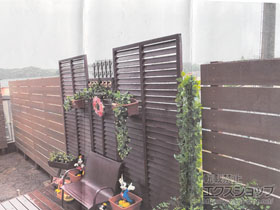 のフェンス・柵 プラドフェンス ジョイント なし仕様 板12段 隙間10mm 施工例