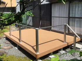 YKKAPのウッドデッキ リウッドデッキ 200 施工例