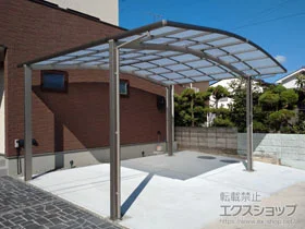 LIXIL(リクシル)のカーポート ネスカR (ラウンドスタイル) ワイド 積雪～20cm対応 施工例