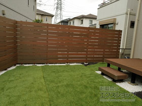 のフェンス・柵 プラドフェンス ジョイントなし仕様 高尺タイプ　隙間10mm 施工例