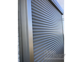 の窓シャッター 【特注】リフォームシャッター 手動式 標準タイプ 施工例