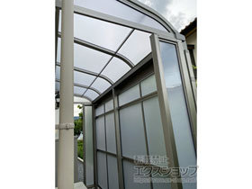 のストックヤード スピーネストックヤードR型 パネルタイプ 袖壁仕様 積雪50cm対応 施工例