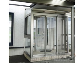 の風除室 ツインガードIII Cタイプ 屋根付き正面 ランマ付 施工例