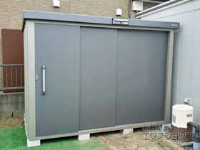 の物置・屋外倉庫 エスケーエイト SK8-130 一般型 2600×1600×1940 SK8-130-GK 施工例