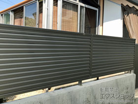 のフェンス・柵 ミエーネフェンス 目隠しルーバータイプ 自由柱施工 施工例