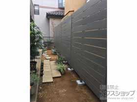 のフェンス・柵 プラドoneフェンス ジョイントあり仕様 板幅150mm W10,000mm H2,000mm 板材12段 板隙間10mm 施工例