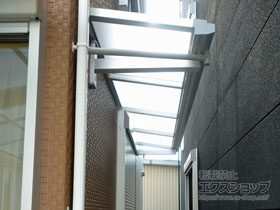 のバルコニー・ベランダ屋根 ソラリア F型 ルーフタイプ 単体積雪〜20cm対応 施工例