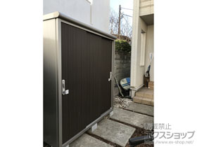 の物置・屋外倉庫 エスモ 一般型 1797×650×1959（ESE-1806A） ESE-1806A-DW 施工例