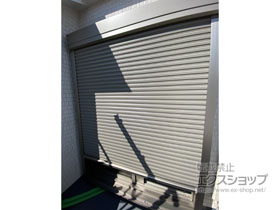 の窓シャッター 【特注】リフォームシャッター 電動式 標準タイプ 施工例