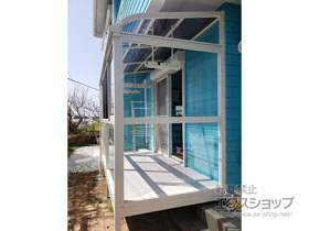 のテラス囲い・サンルーム サニージュ R型 床納まり ランマ無 積雪〜20cm対応 施工例