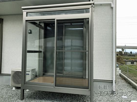 のテラス囲い・サンルーム サニージュ F型 床納まり ランマ付 積雪〜20cm対応 施工例