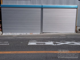 のガレージシャッター ガレージシャッタークワトロ 電動式 外部付タイプ 施工例