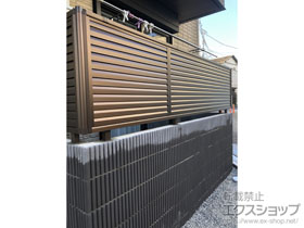 のフェンス・柵 ミエーネフェンス 目隠しルーバータイプ 自由柱施工 施工例