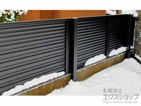 のフェンス・柵 ミエーネ目隠しルーバーフェンス 上段のみ設置 自立建て用 施工例
