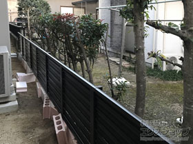 のフェンス・柵 ミエーネフェンス 目隠しルーバータイプ 自由柱施工 施工例