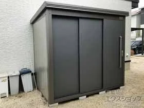 サンキンの物置・収納・屋外倉庫 アウトレット物置 SKGL-10 2395×1603×2098 SKGL-10-GK 施工例