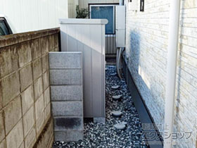 の物置・屋外倉庫 エスモ 一般型 1797×650×1501(ESE-1806E) ESE-1806E-SS 施工例