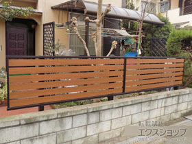 のフェンス・柵 モクアルフェンス 横板タイプ 2段支柱 自立建て用（パネル上段のみ） 施工例