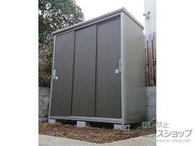 の物置・屋外倉庫 エスモ 一般型 1797×900×1959 ESE-1809A-DW 施工例