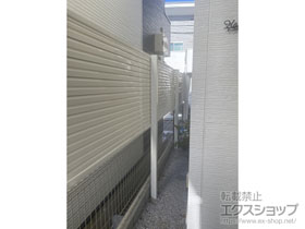 のフェンス・柵 ミエーネ目隠しルーバーフェンス 上段のみ設置 自立建て用 施工例