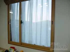 LIXIL リクシル(トステム)の内窓（二重窓・二重サッシ） インプラス 引違い窓 変則2枚建（逆勝手） 施工例