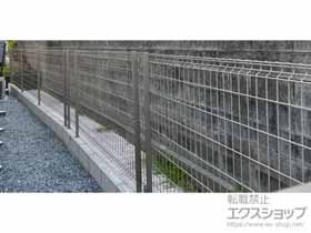 のフェンス・柵 ハイグリッドフェンスN8型 フリーポールタイプ 施工例