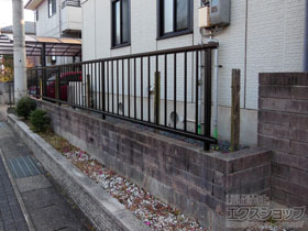 のフェンス・柵 ミエッタフェンス 防犯たて格子タイプ　自由柱施工 施工例