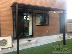 のテラス屋根 ソラリア F型 テラスタイプ 単体 積雪〜20cm対応＋吊り下げ式固定物干し 施工例