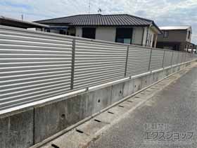 のフェンス・柵 ミエーネフェンス 目隠しルーバータイプ 自由柱施工 施工例