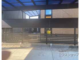 のフェンス・柵 ミエーネフェンス 目隠しルーバータイプ 2段支柱 自立建て用（パネル1段） 施工例