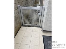 の門扉 シンプレオ門扉T1型 縦格子 片開き 門柱使用 施工例