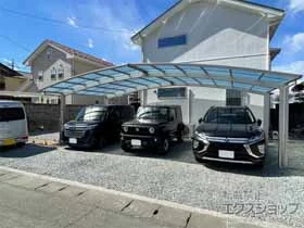 YKKAPのカーポート レイナトリプルポートグラン　積雪～20cm対応 施工例