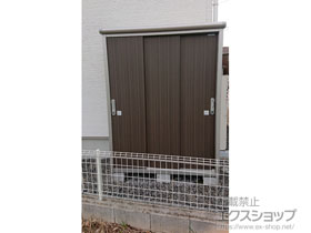 の物置・屋外倉庫 エスモ 一般型 1497×650×1959 ESE-1506A-DW 施工例