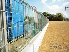 YKKAP�̃t�F���X�E��E�� �C�[�l�b�g�t�F���X 3F�^ ���R���{�H �{�H��