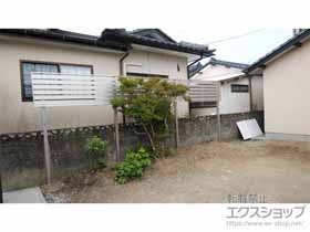 のフェンス・柵 シンプレオフェンスSY1型 横半目隠し 上段のみ設置 自立建て用 施工例